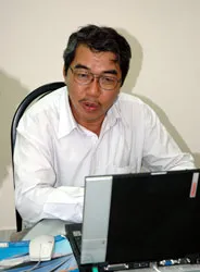 Phó Cục trưởng Cục Thuế TPHCM Nguyễn Trọng Hạnh giao lưu cùng bạn đọc ảnh 2