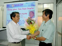 Phó Cục trưởng Cục Thuế TPHCM Nguyễn Trọng Hạnh giao lưu cùng bạn đọc ảnh 10
