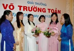 Thầy giáo và “thợ giảng” ảnh 2