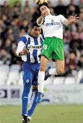 Real Madrid, Deportivo cùng hòa trên sân khách ảnh 3