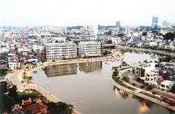 Nhà phố bên những dòng kênh