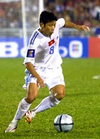 Thạch Bảo Khanh ghi 2 bàn thắng trong hiệp 1