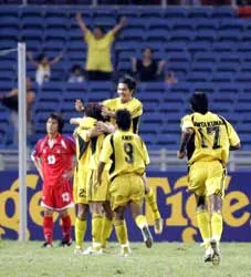 Bảng B: Sân Bukit Jalil ngày 14-12 ảnh 2