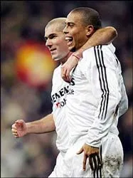 Real vẫn tổ chức trận đấu chống đói nghèo ảnh 1