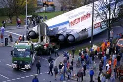 Hợp nhất các tổ hợp chế tạo máy bay ảnh 2