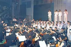 Đừng trách lớp trẻ mà hãy trách chúng ta!