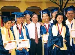 Rời “ tổ”, không quên nguồn cội
