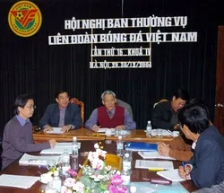 Chuyện hậu trường ở một cuộc họp bóng đá