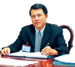 10 gương mặt doanh nghiệp trẻ xuất sắc nhất TP Hồ Chí Minh năm 2004 ảnh 10