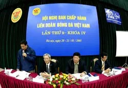 Căng thẳng chuyện nhân sự ảnh 1