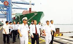 Chủ tịch nước Trần Ðức Lương thăm Công ty Tân Cảng Sài Gòn