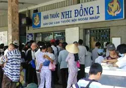 Khám chữa bệnh miễn phí cho trẻ dưới 6 tuổi bằng mua BHYT