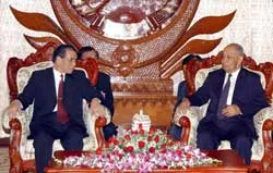 Thúc đẩy sớm hình thành khu vực mậu dịch tự do Việt-Lào