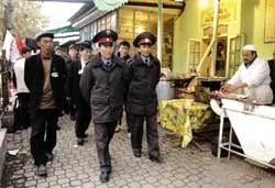 Mỹ thường xuyên tiếp xúc với phe đối lập