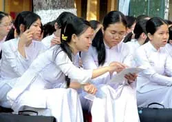 4 ban ở lớp 12 hay…?