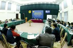 Không thể “giơ cao, đánh khẽ”