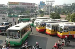 Phải có 2 hàng ghế dành cho người già, khuyết tật trên xe buýt