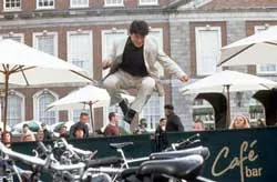 Siêu sao võ thuật Thành Long đến Việt Nam