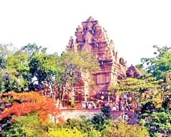 10 ngàn du khách viếng lễ hội Tháp Bà