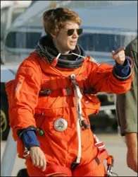 Người phụ nữ đầu tiên chỉ huy tàu con thoi