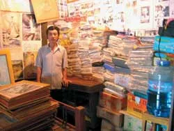 Một người bán cháo 27 năm tìm tư liệu Bác Hồ