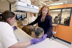 Chụp cắt lớp xác ướp Ai Cập