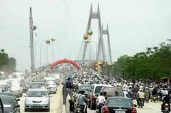 Chuyện không là nhỏ