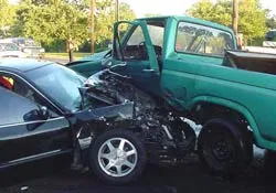 Tai nạn giao thông làm 23 học sinh chết và bị thương