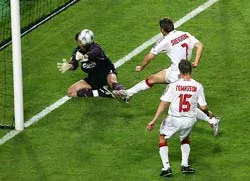 Dudek và “bàn tay của chúa” ảnh 1