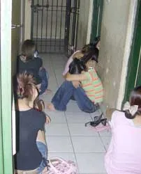 Bắt khẩn cấp chủ động mại dâm tại KS Heritage