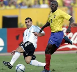 Thất bại đầu tiên của Pekerman ảnh 1