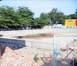 Hồ bơi cạn! ảnh 1