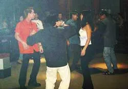 Miền Tây... “lắc”