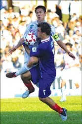 Number One V- League 2005 (vòng 16 ngày 19-6) ảnh 4