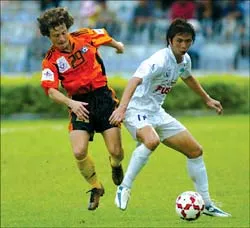 Các trận đấu vòng 17 (ngày 26-6): Bảng xếp hạng chuyển động ảnh 1