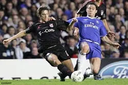 Không phải có tiền là được ảnh 1