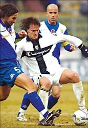 Inter và Chelsea săn đuổi Gilardino ảnh 1