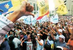 10 bộ trưởng từ chức