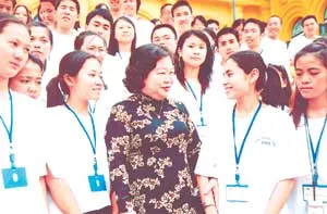 Khai mạc trại hè thanh thiếu niên Việt kiều