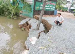 Làm đập ngăn kênh Thanh Đa?