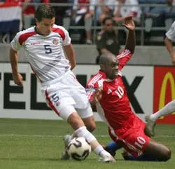 Costa Rica sớm đoạt vé vào tứ kết ảnh 1