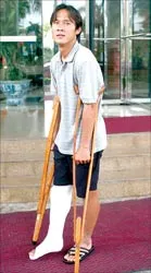 Ai bảo vệ những đôi chân? ảnh 1