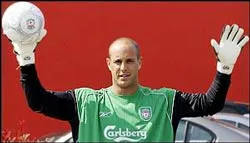 Jose Reina sẽ là thủ môn số 1 của Liverpool mùa bóng tới ? ảnh 1