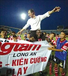 Number One V- League 2005 (Vòng 20 ngày 17-7) ảnh 2