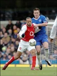 Thierry Henry, thủ quân mới của Arsenal ảnh 1