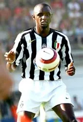 “Vieira là thủ lĩnh bẩm sinh” ảnh 1