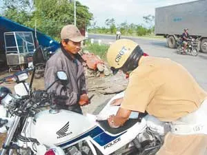 Cần các biện pháp xử phạt mạnh hơn ảnh 2