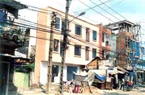 Cách mạng… nửa vời