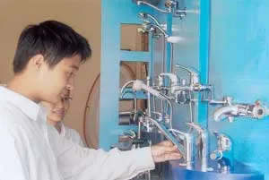 Vòi nước Việt Nam đi ra thế giới