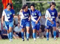 Giải vô địch bóng đá nữ quốc gia 2005 (ngày 31-7) ảnh 1